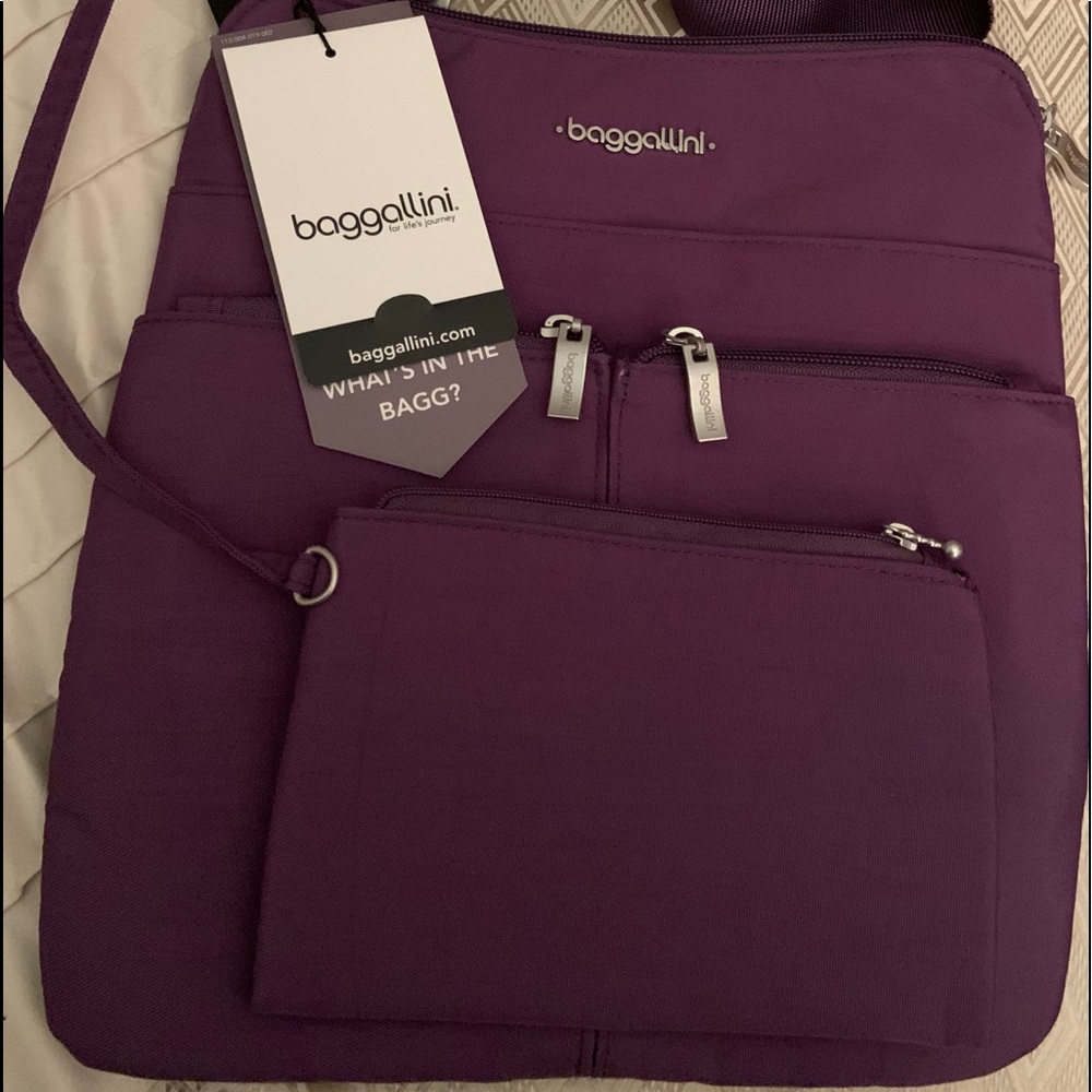 Baggallini hand bag